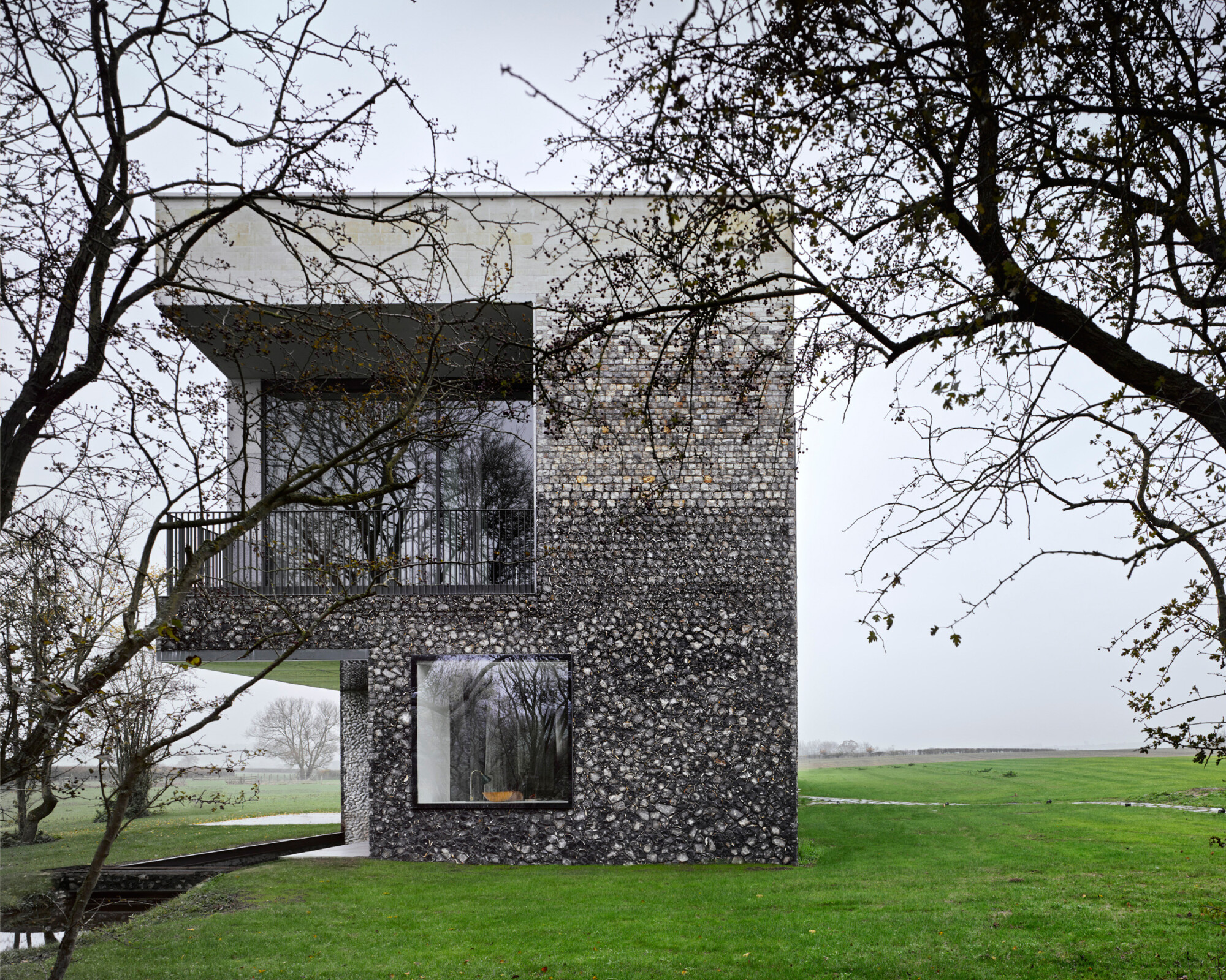 SkeneCatlingdelaPena FlintHouse 5