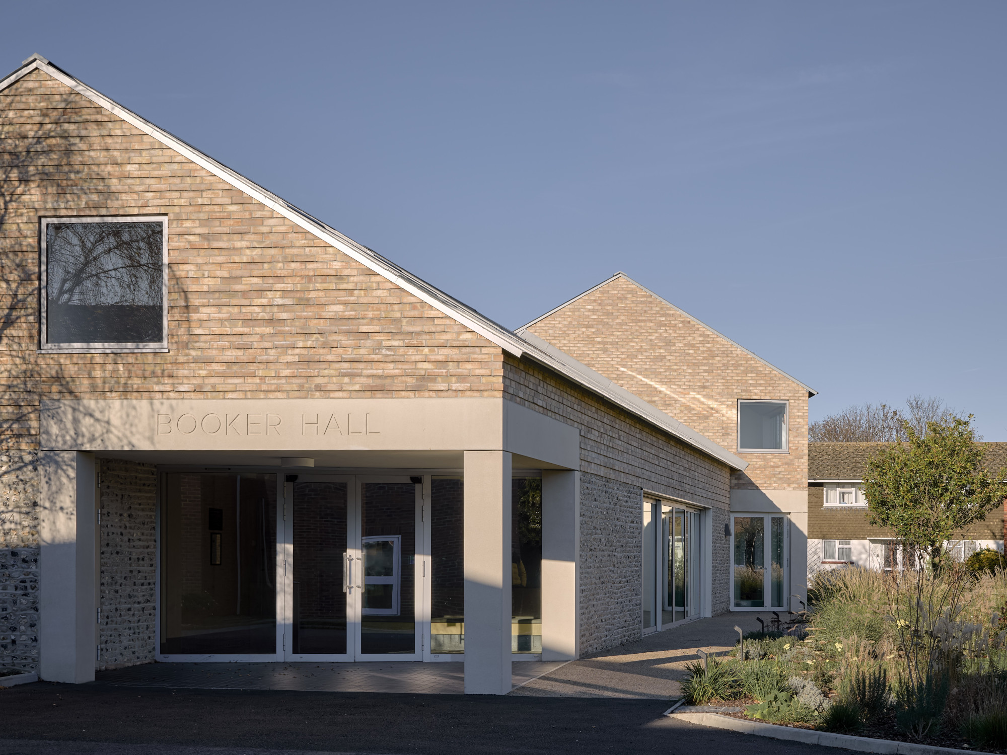 StudioScottTaylor OakhurstGardens WestSussex 260219 RG 12 red