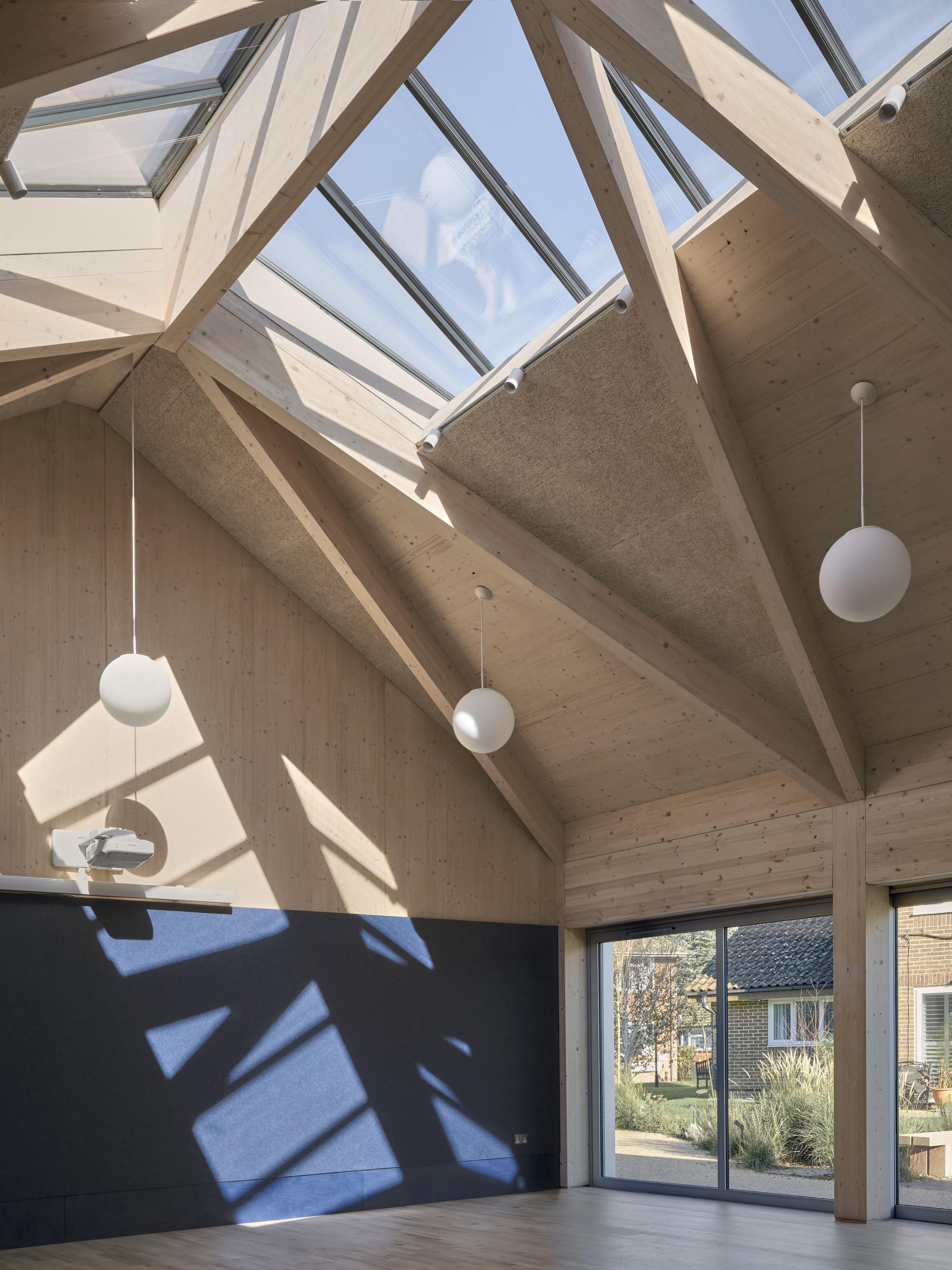 StudioScottTaylor OakhurstGardens WestSussex 260219 RG 21 red