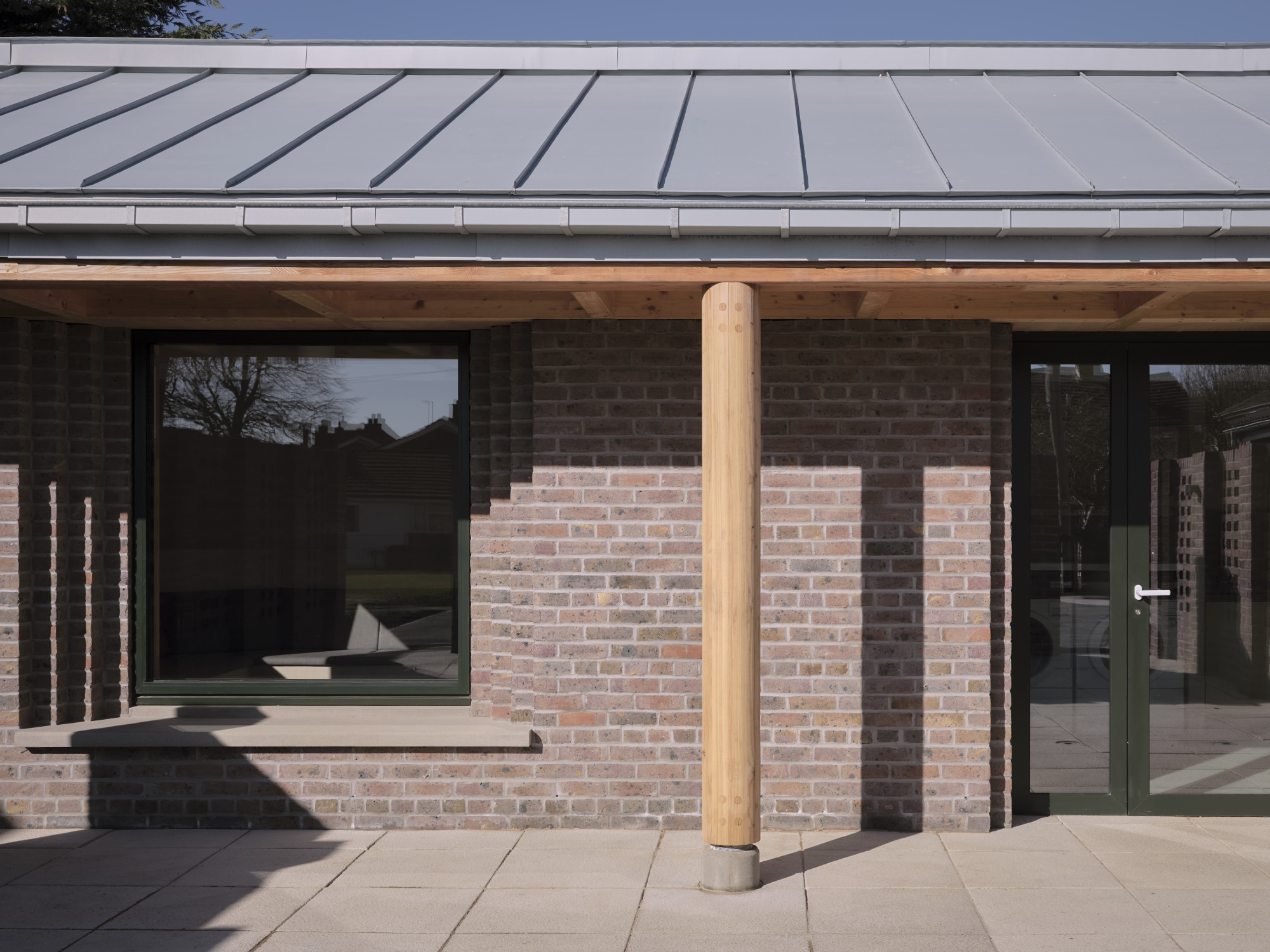 StudioScottTaylor OakhurstGardens WestSussex 260219 RG 30 red