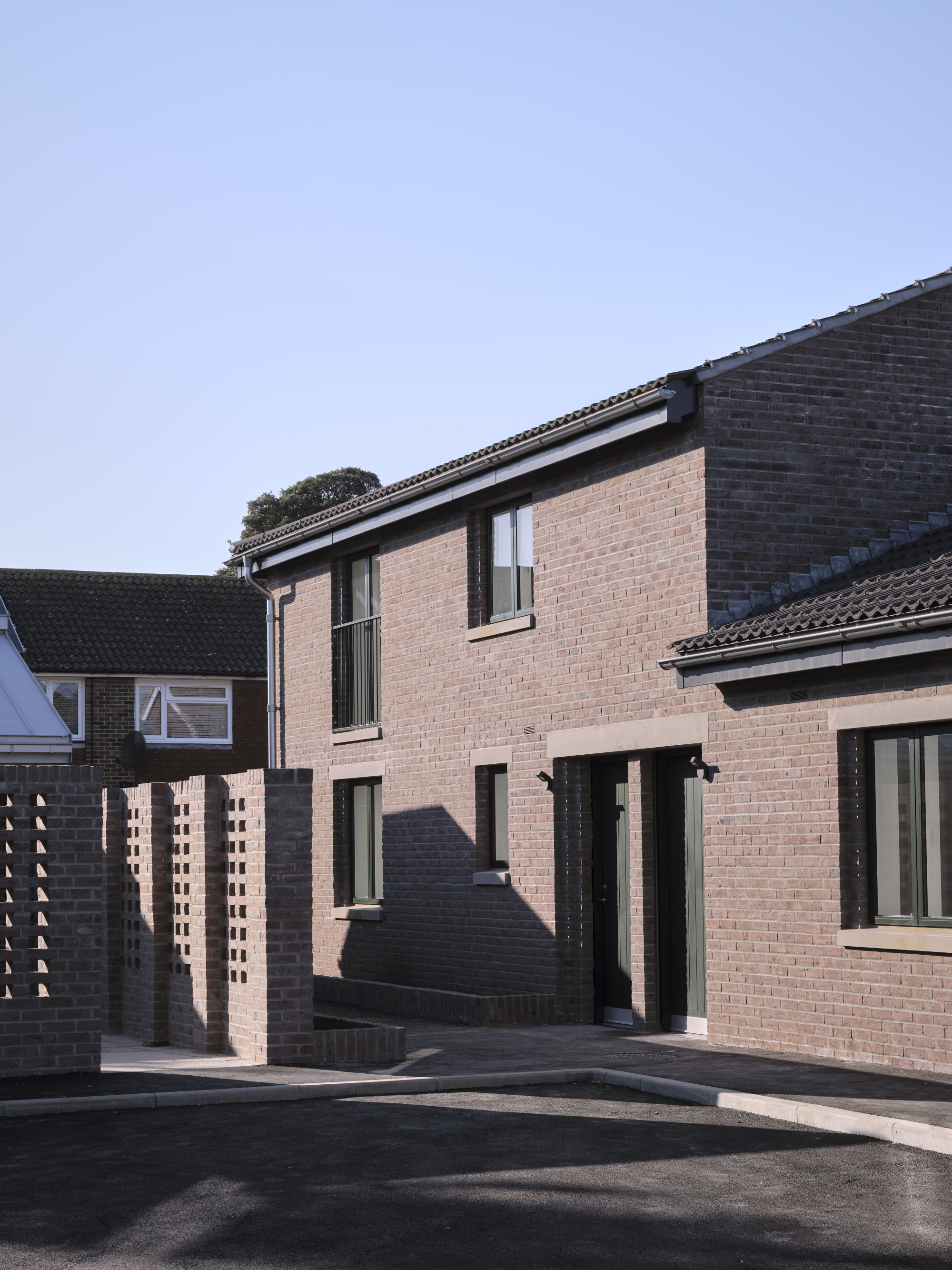 StudioScottTaylor OakhurstGardens WestSussex 260219 RG 40 red